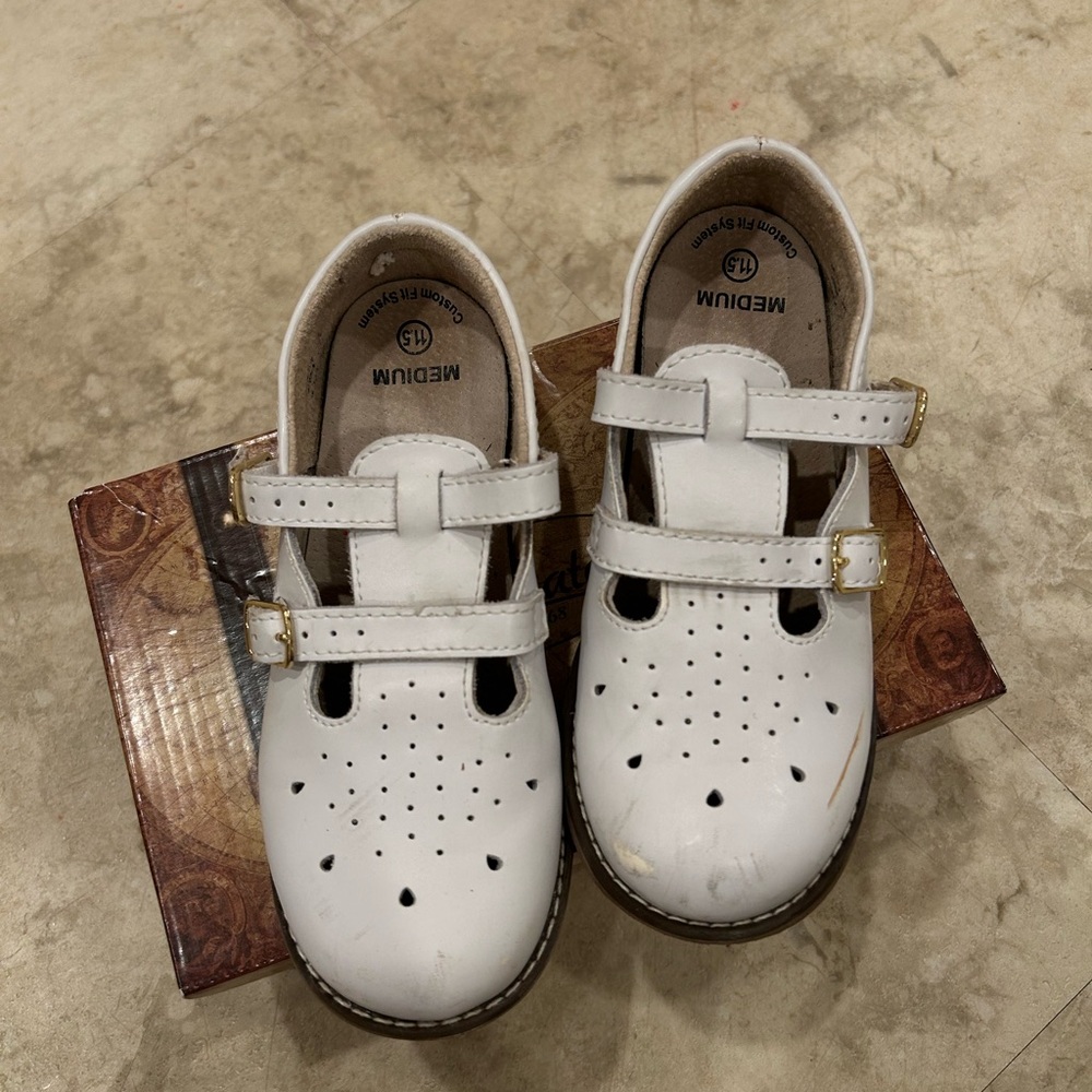 Footmates Danielle 2200 - Size 11.5